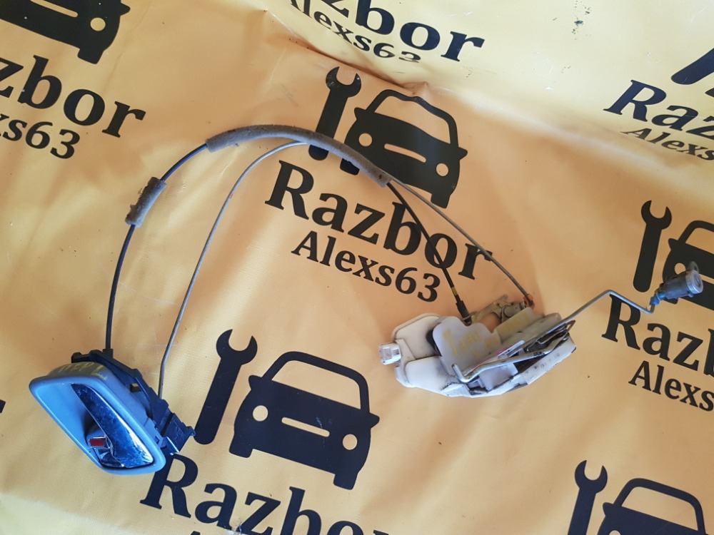 Замок двери Mitsubishi Outlander 2004 CU5W