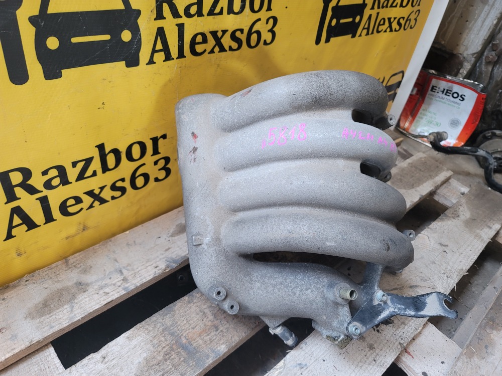 Впускной коллектор Audi A4 2000 B5
