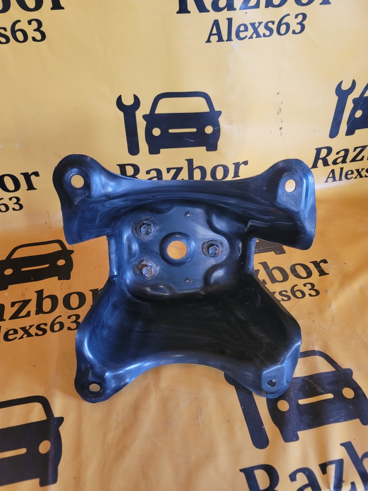 Крепление запасного колеса Suzuki Grand Vitara 2008 2