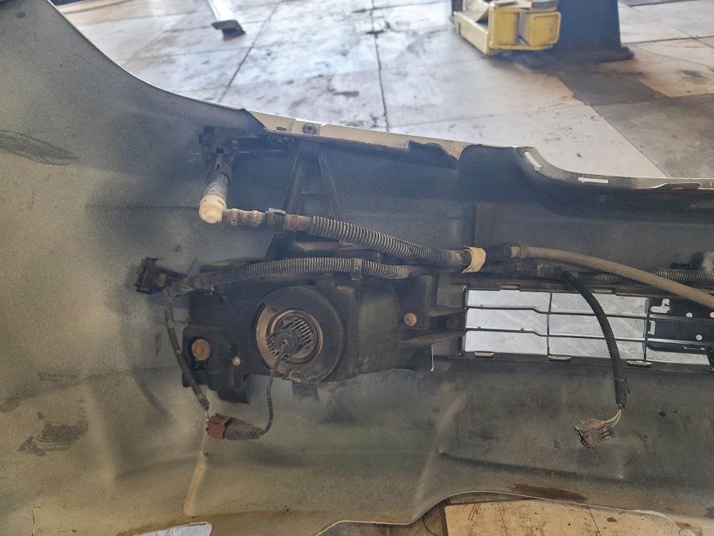 Бампер Toyota Land Cruiser 2008 200