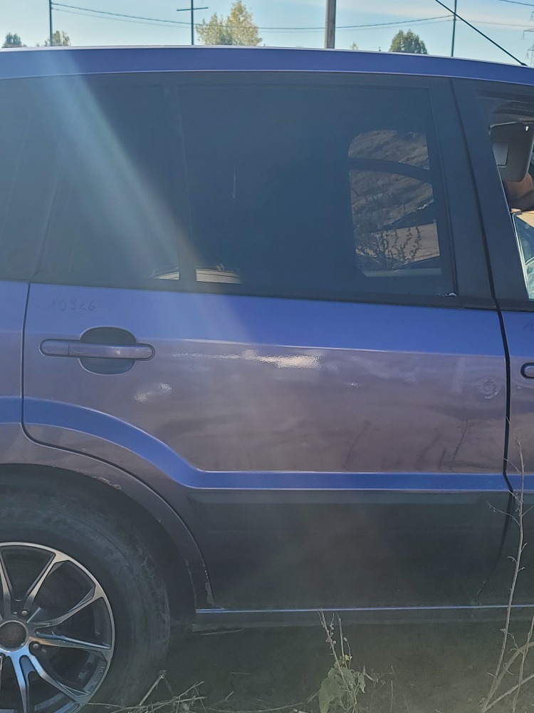 Дверь Ford Fusion 2008