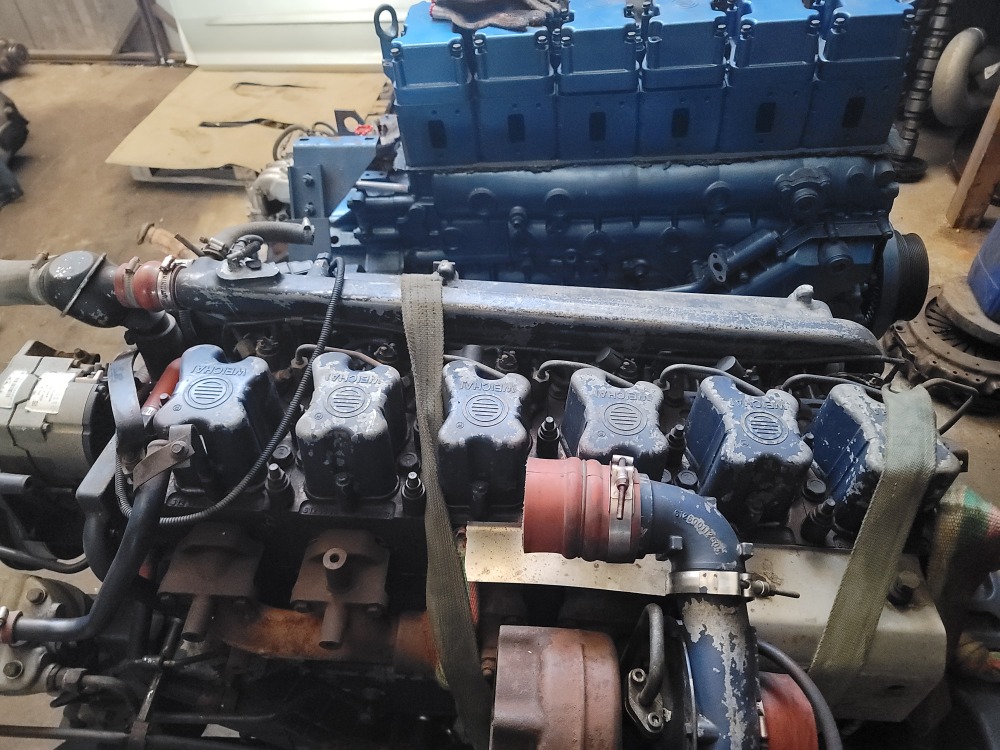 Двигатель Shacman SX3316DR 2013