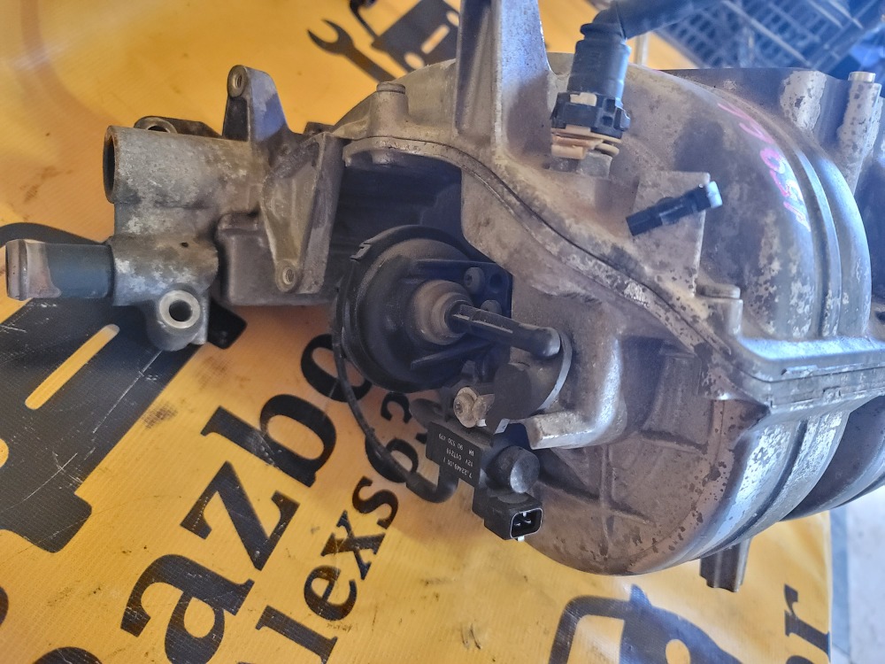 Впускной коллектор Opel Astra 2001 G
