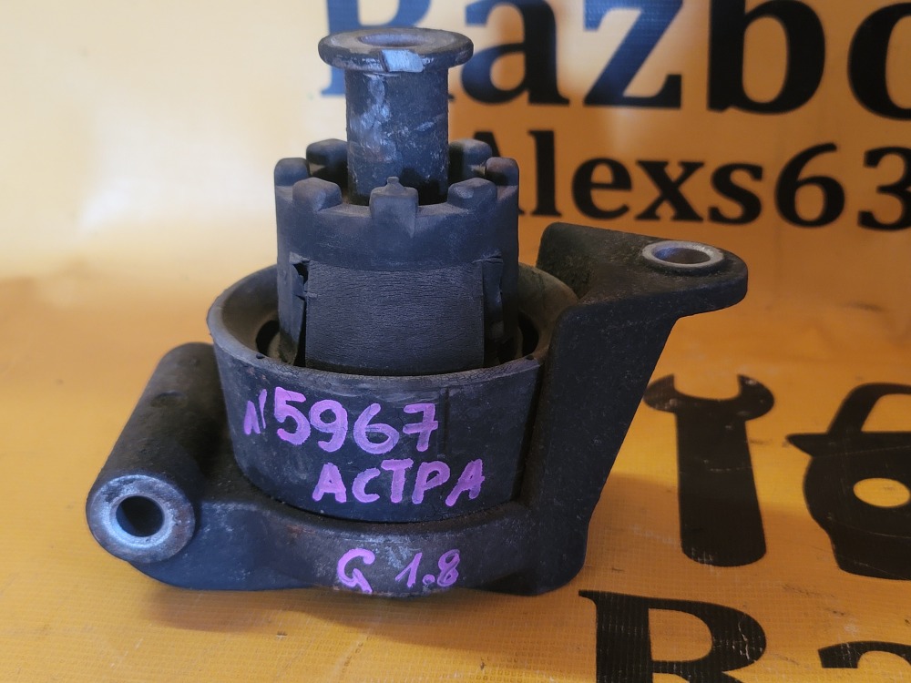 Опора двигателя Opel Astra 2001 G