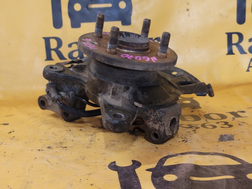 Поворотный кулак Kia Spectra 2008