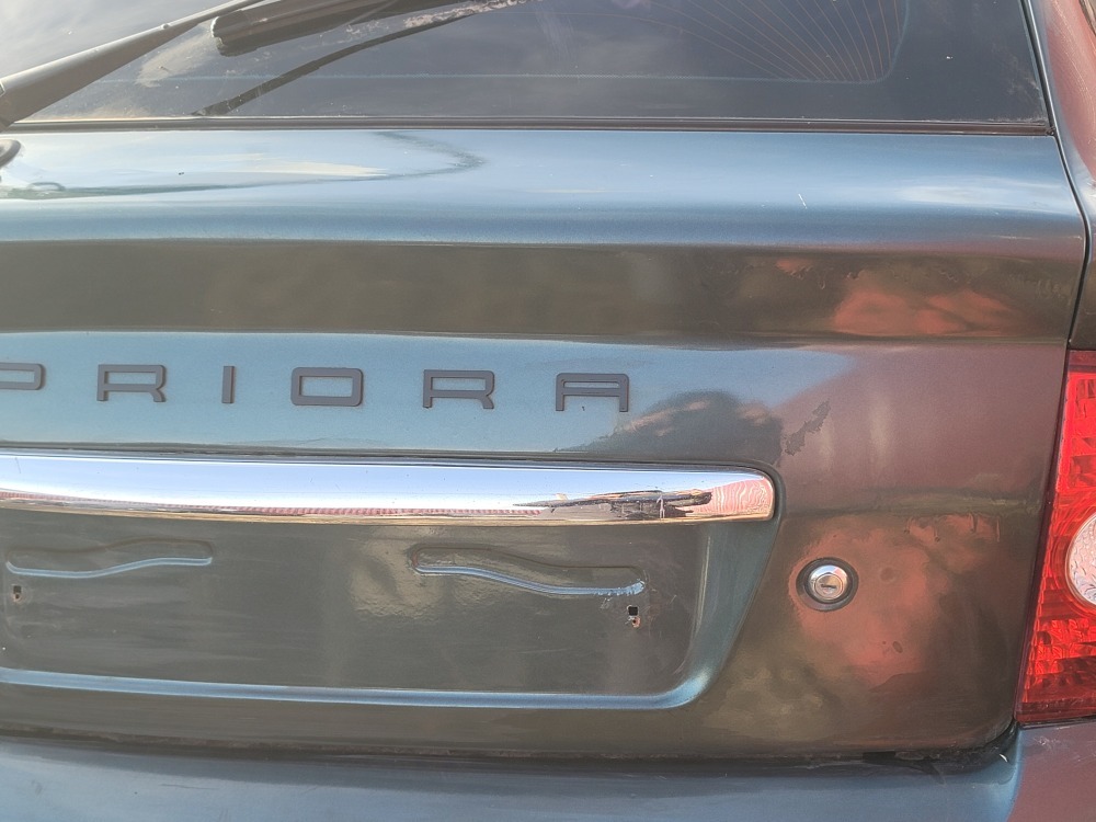 Крышка багажника Lada Priora 2010