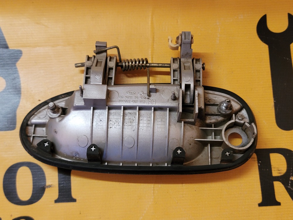 Ручка двери Kia Spectra 2008