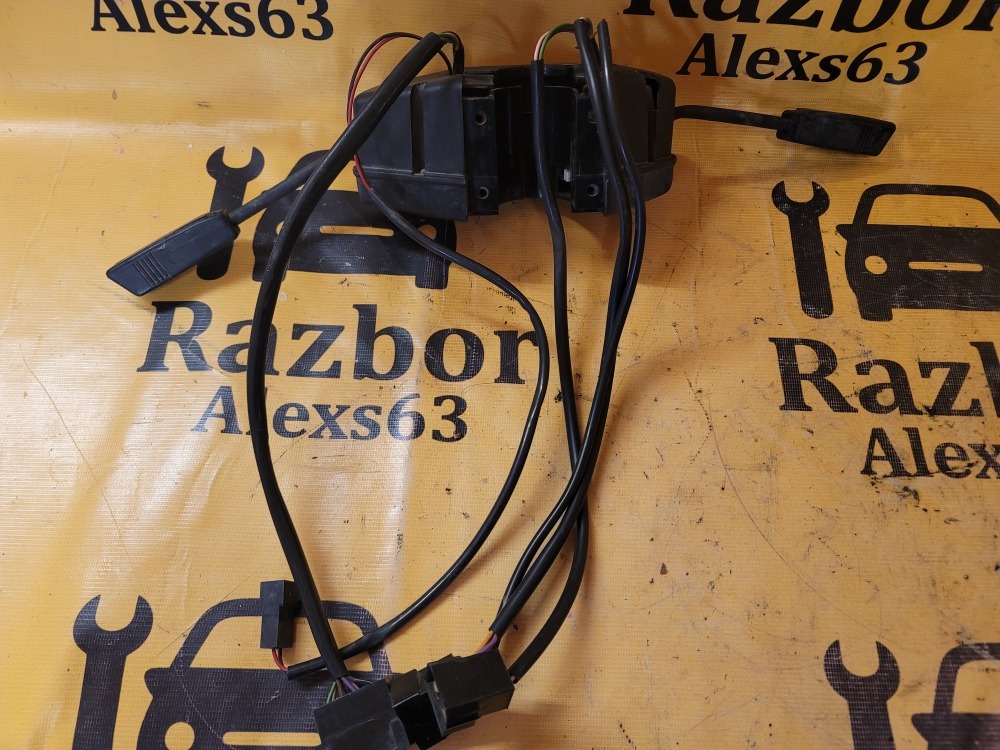 Подрулевой переключатель SINOTRUKCNHTC ZZ3255C 2008
