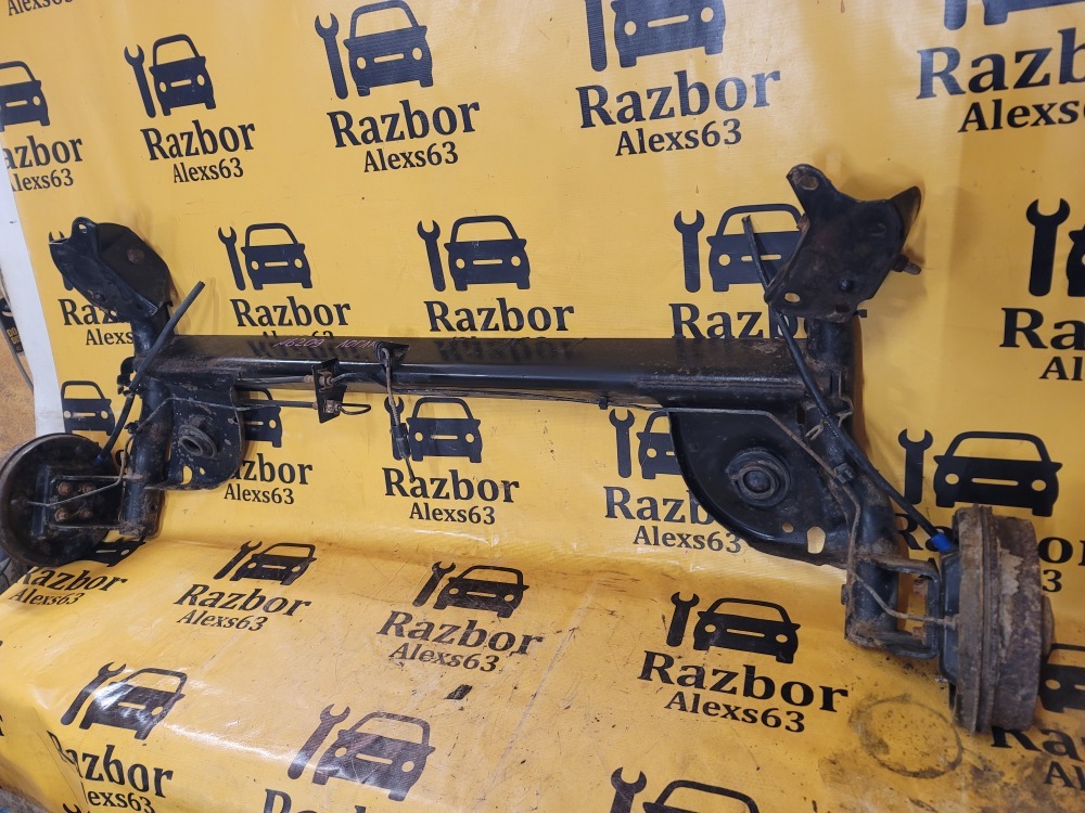 Задняя балка Renault Logan 2013 1