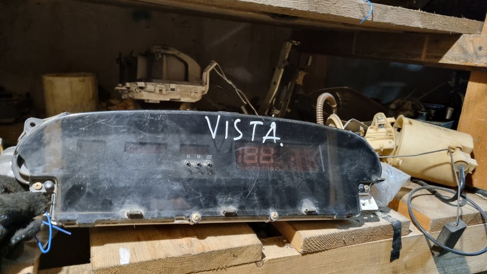 Панель приборов Toyota Vista