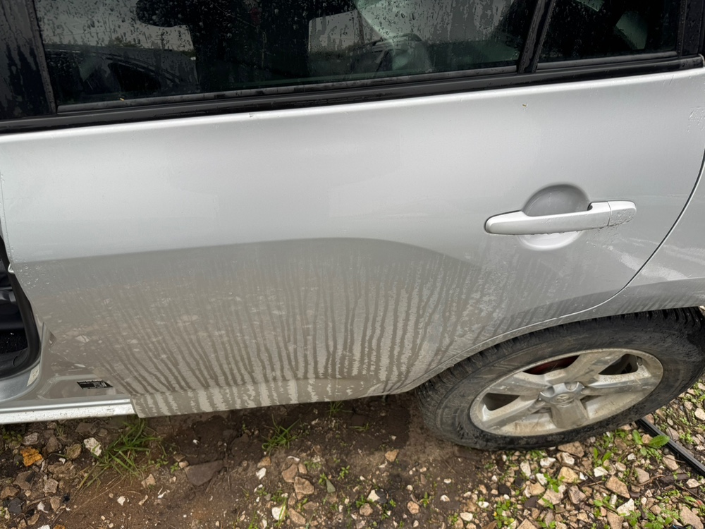 Дверь Toyota Rav 2006