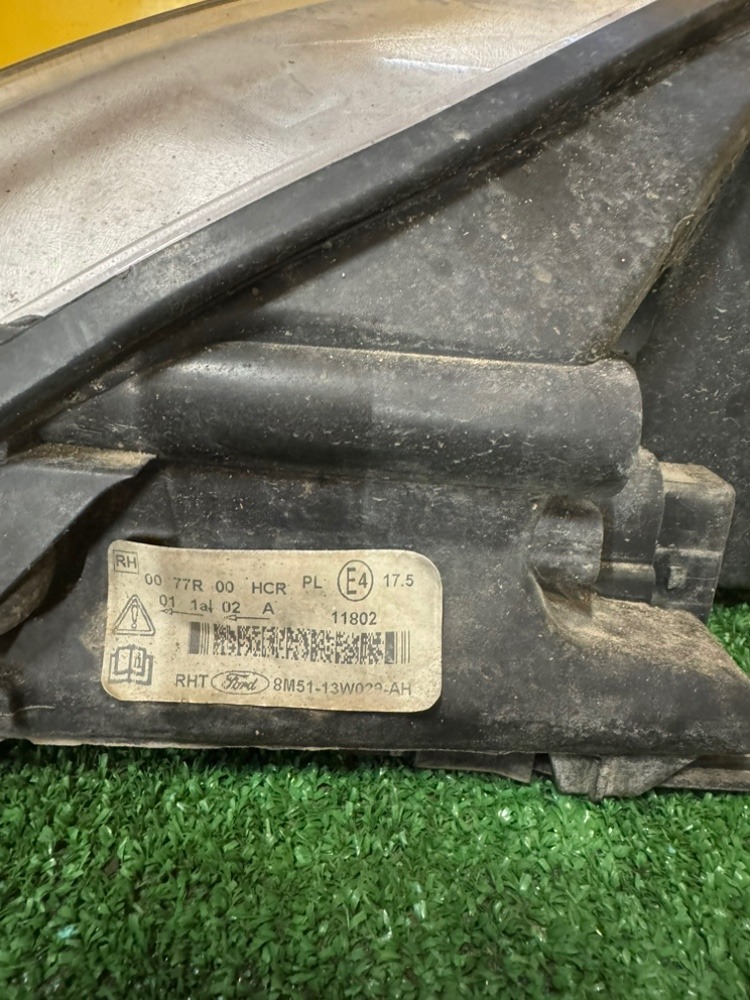 Фара Ford Focus 2 2007 2