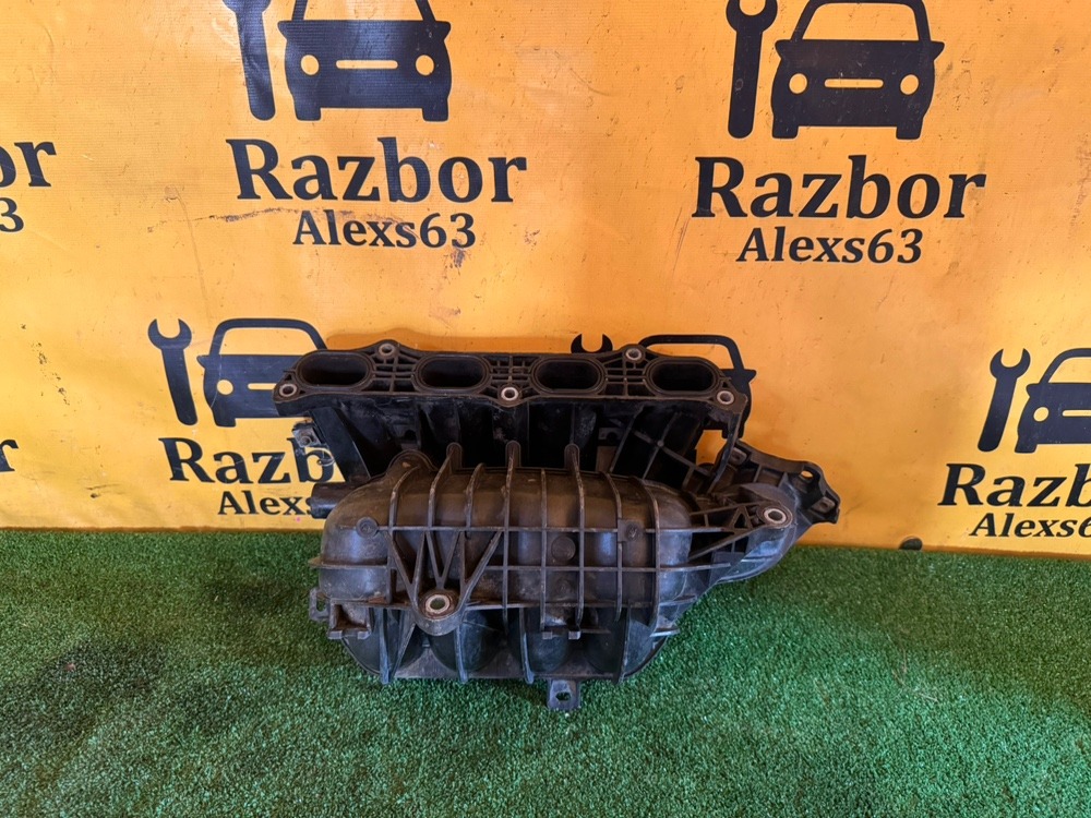 Впускной коллектор Toyota RAV4