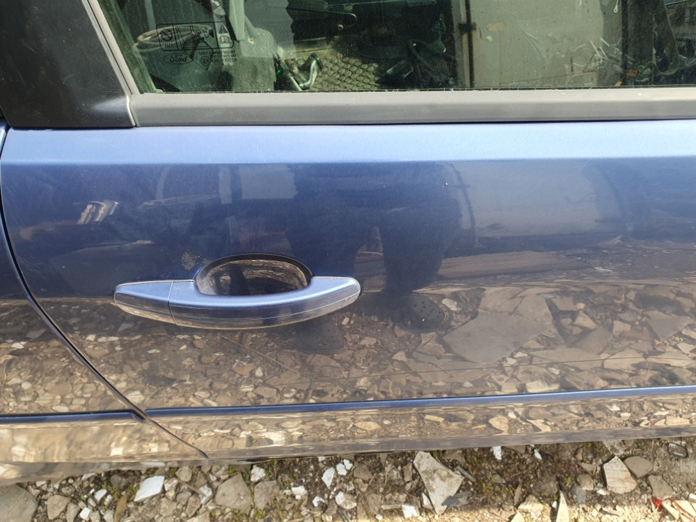 Дверь Ford Focus 2 2006 Хэтчбек 3-дверный