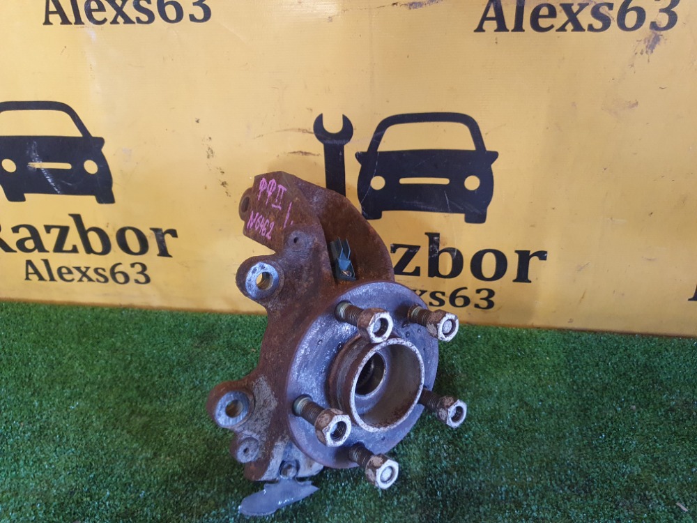 Кулак поворотный Ford Focus 2