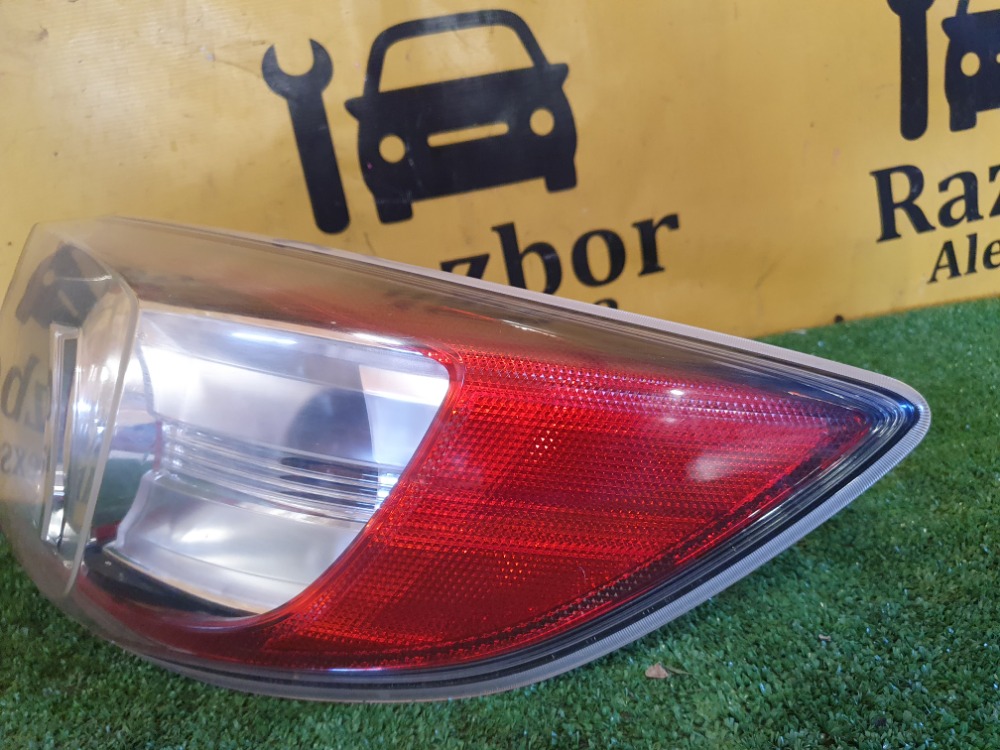 Фонарь в крыло Mazda 3 2011 BL