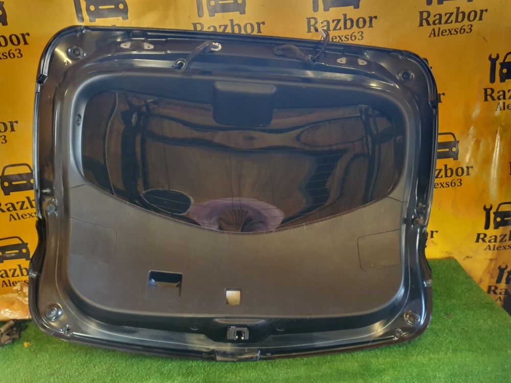 Крышка багажника Mazda 3 2011 BL