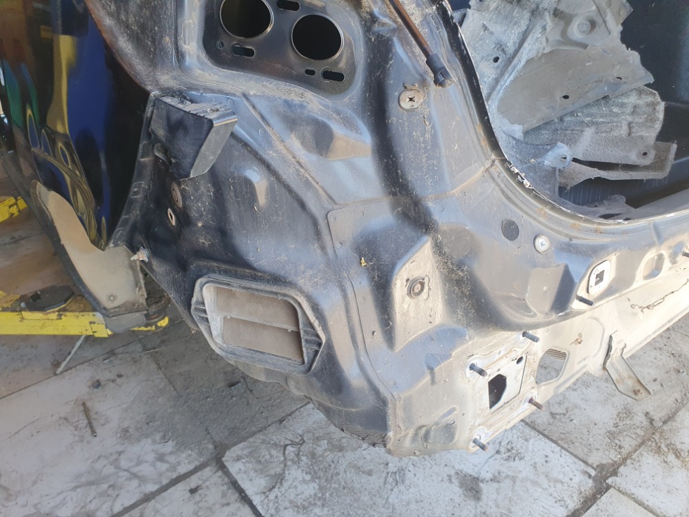 Задняя часть Mazda 3 2011 BL
