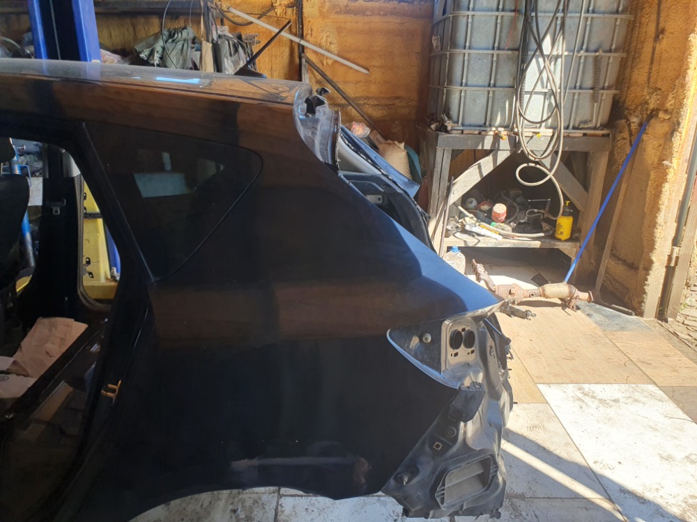 Задняя часть Mazda 3 2011 BL