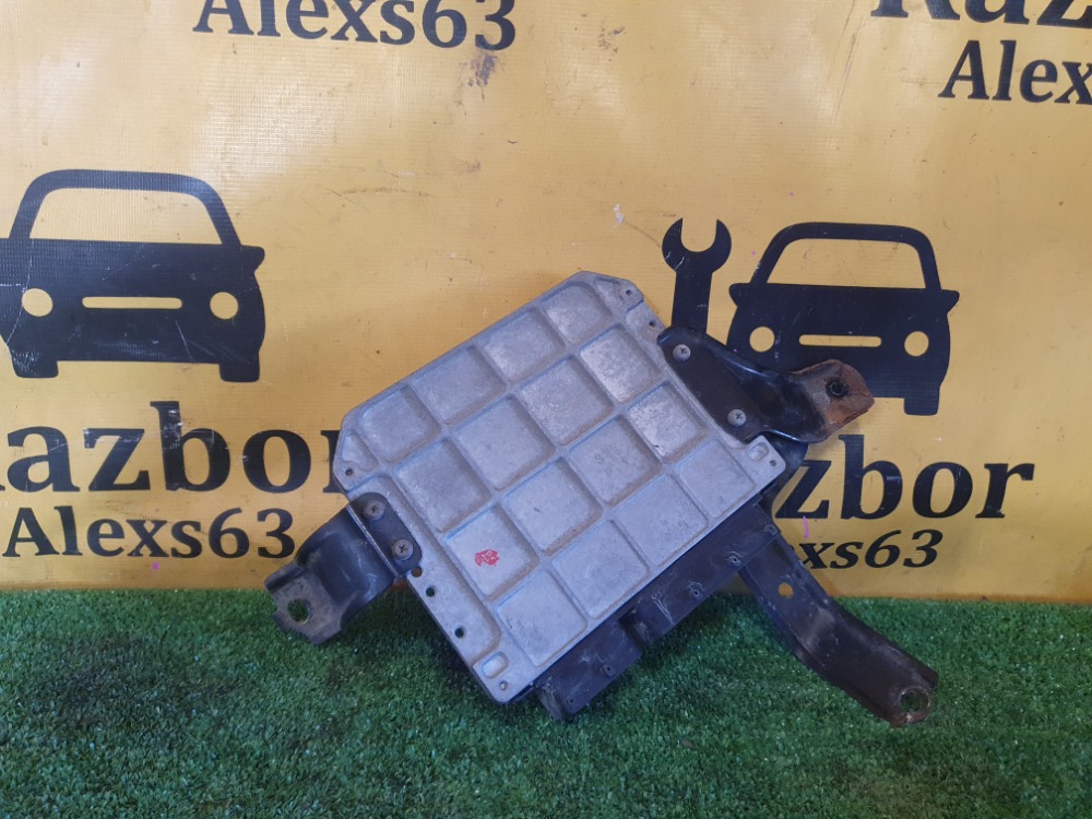 Блок управления двигателем (ЭБУ) Toyota RAV4 XA30