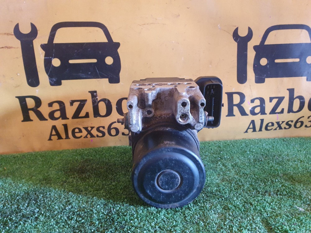 Блок ABS Toyota RAV4 XA30