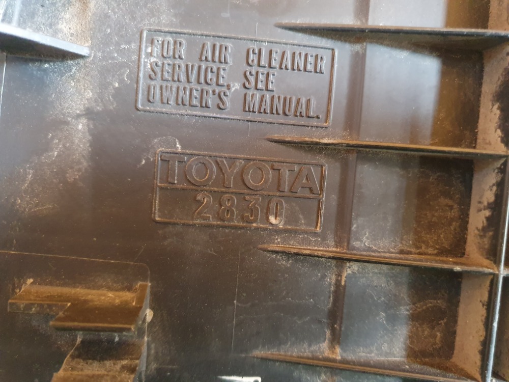 Корпус воздушного фильтра Toyota RAV4 XA30