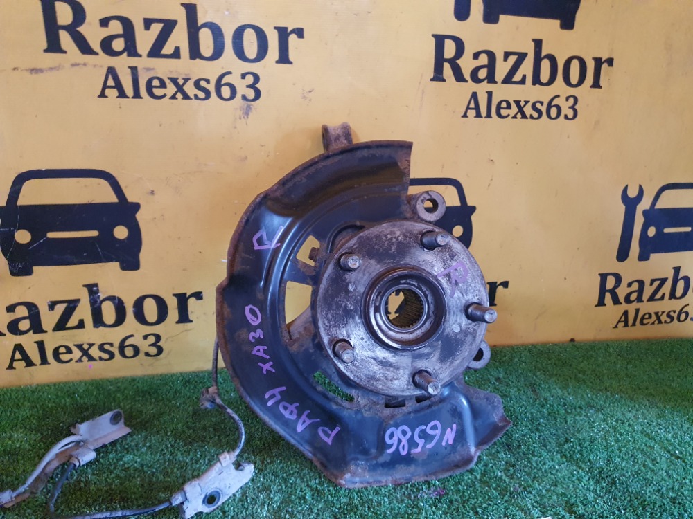 Кулак поворотный Toyota RAV4 XA30