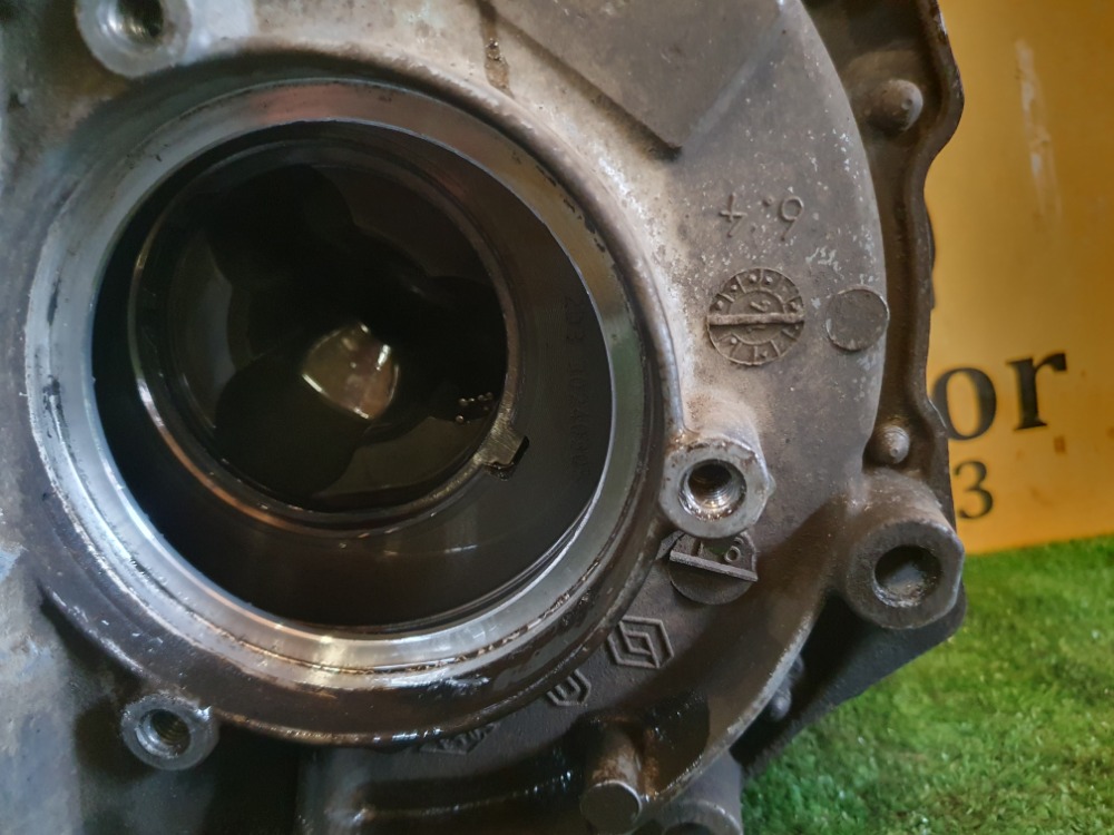 Коробка передач (МКПП) Nissan Almera 2014 G15