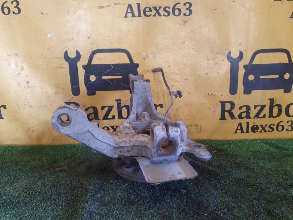 Кулак поворотный Opel Zafira B