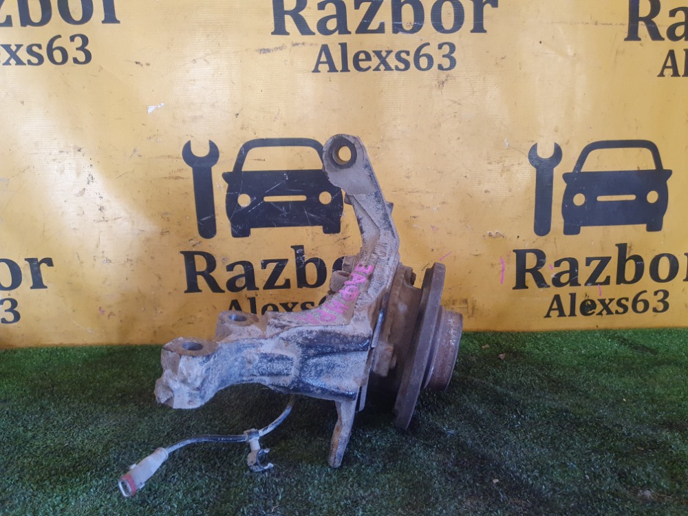 Кулак поворотный Opel Zafira B