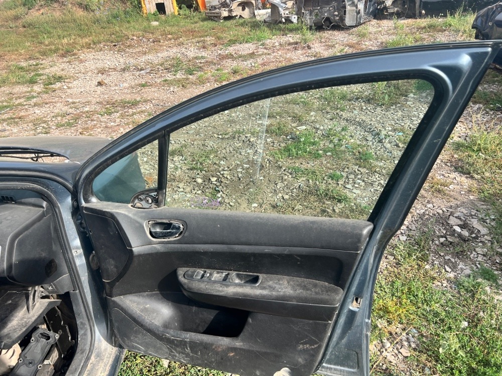 Дверь Peugeot 307 2006 3C рестайлинг (2005-2008)