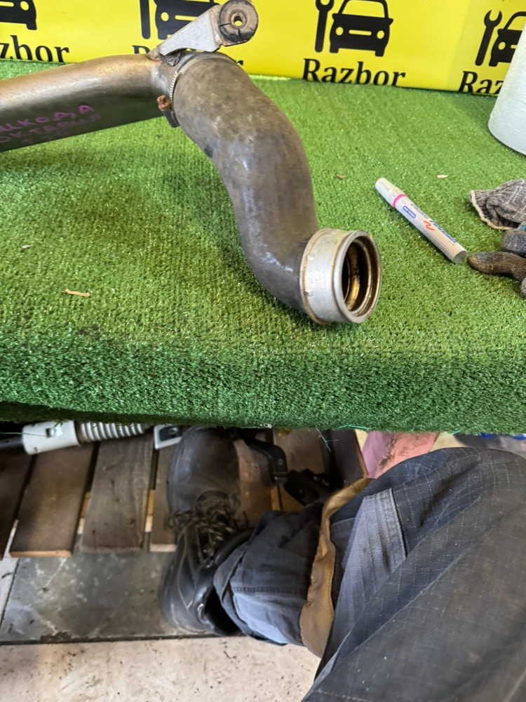 Интеркулер Skoda Octavia 2006 A4