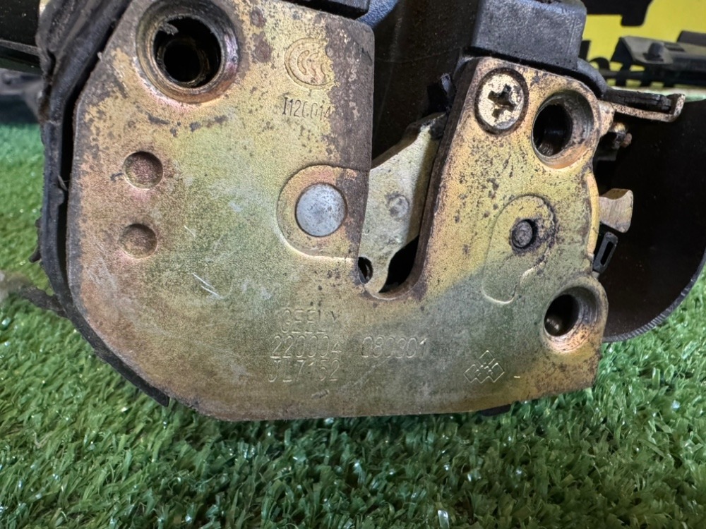 Замок двери Geely MK 2008 JL