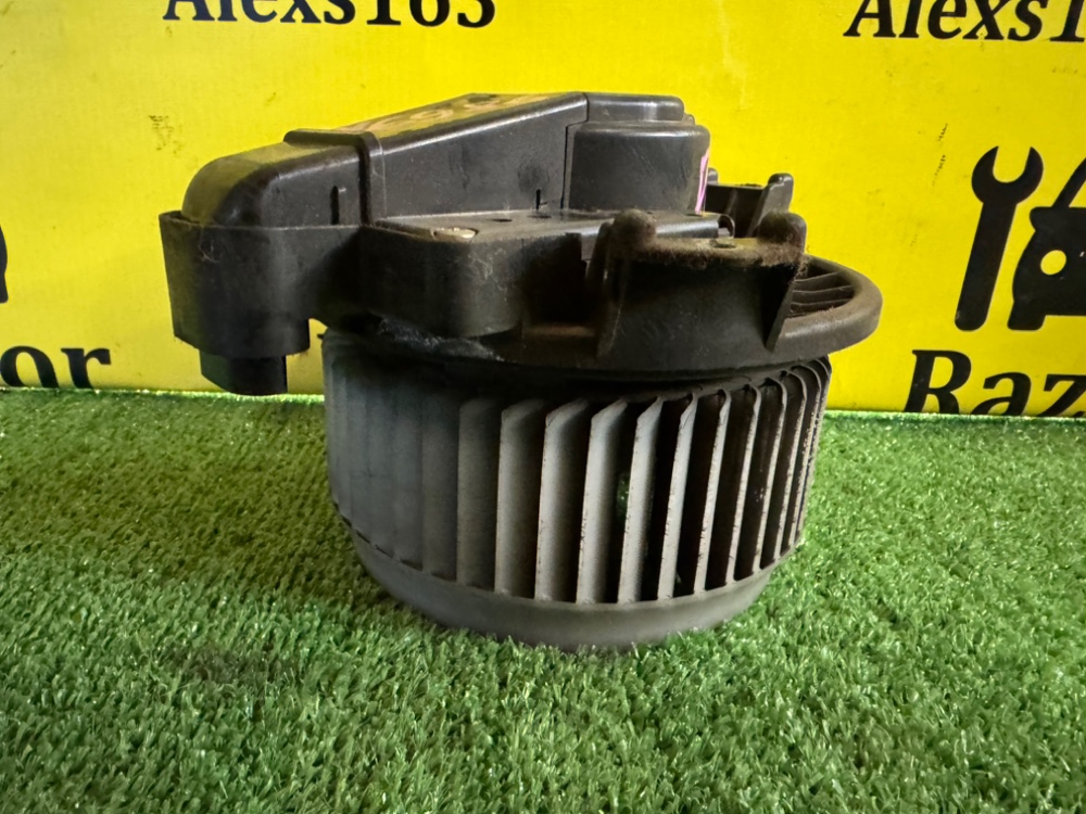 Мотор печки Toyota RAV4 2006 XA30