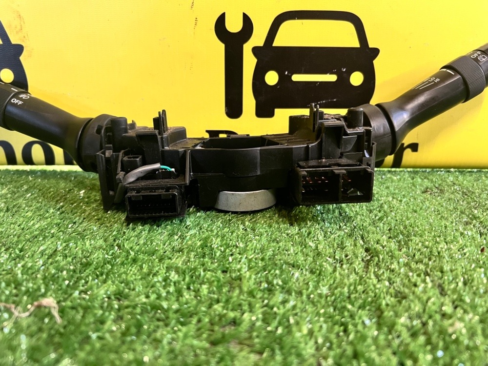 Подрулевые переключатели Toyota RAV4 2006 XA30