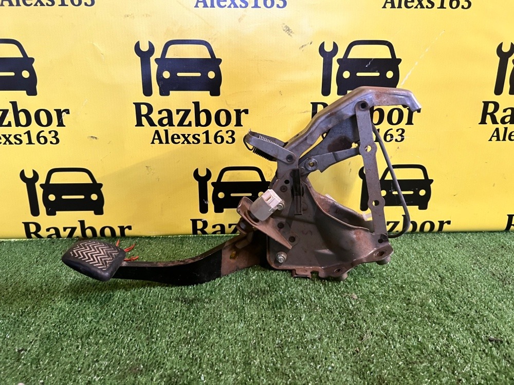 Педаль тормоза Toyota RAV4 2006 XA30