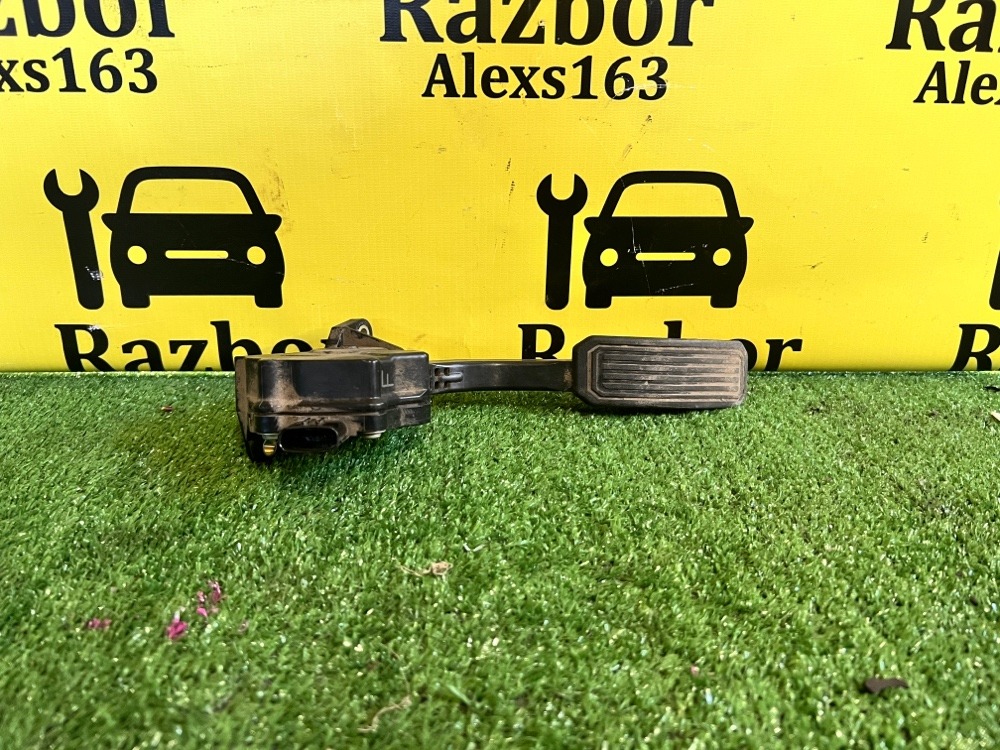 Педаль газа Toyota RAV4 2006 XA30