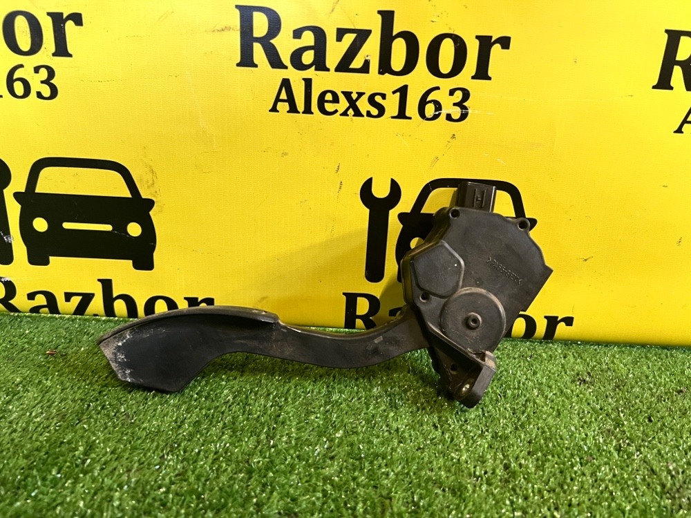 Педаль газа Toyota RAV4 2006 XA30