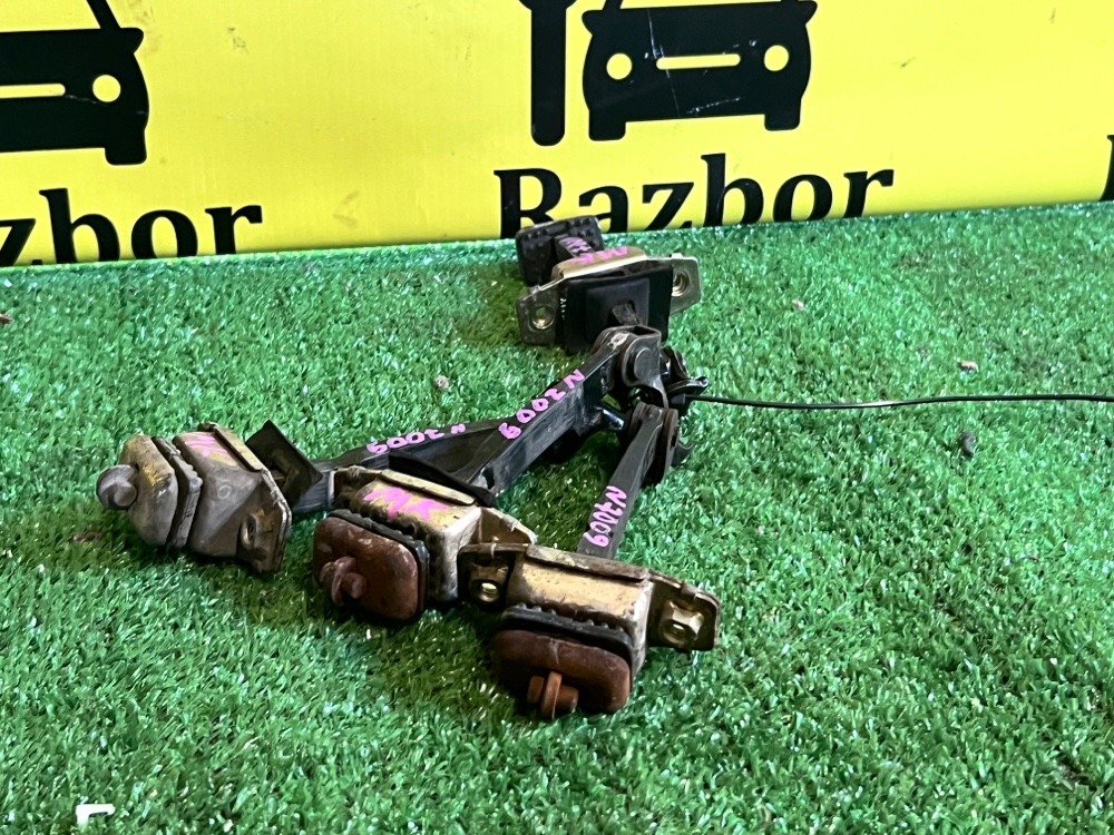 Ограничитель двери Geely MK 2008 JL