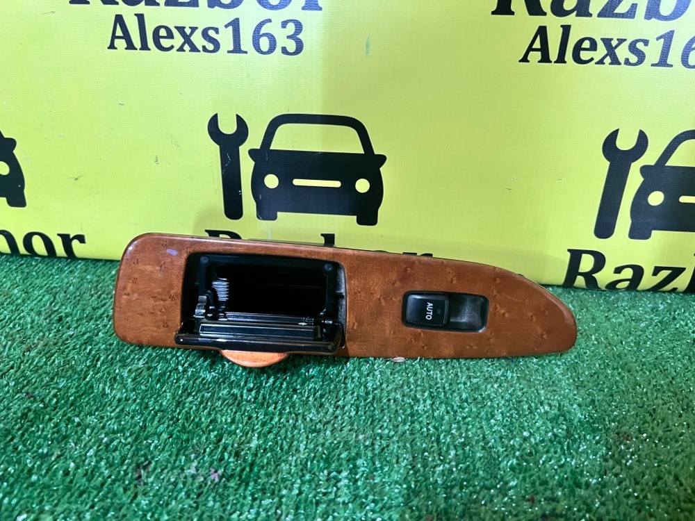 Кнопка стеклоподъемника Lexus Lx 470 2005