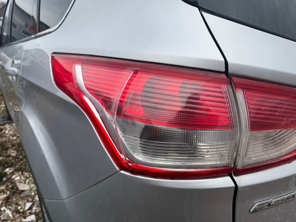 Фонарь в крыло Ford KUGA 2013 2