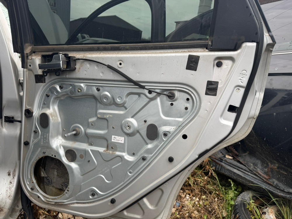 Дверь Ford Focus 2011 2