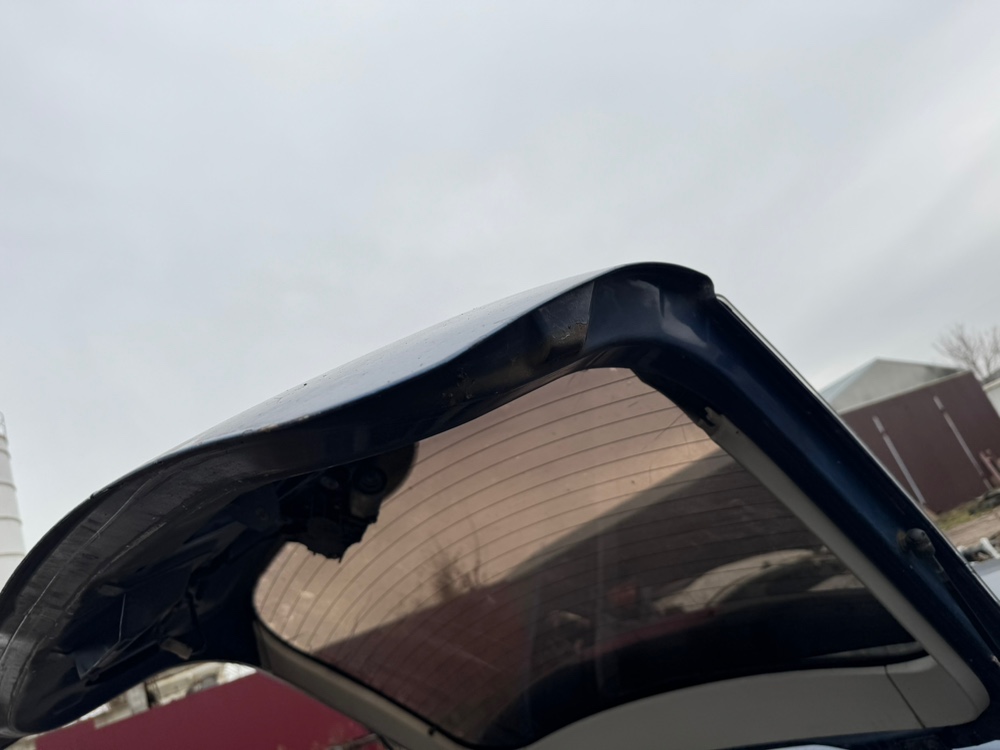 Крышка багажника Ford Focus 2006 2