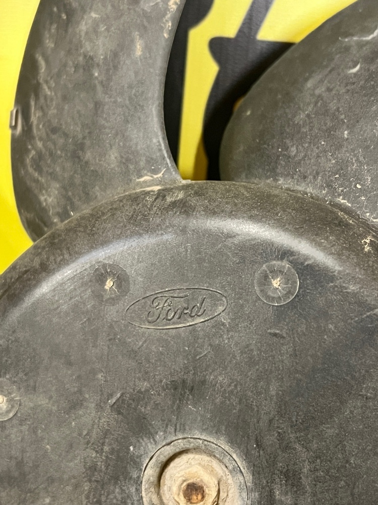 Вентилятор охлаждения Ford Fusion 2008