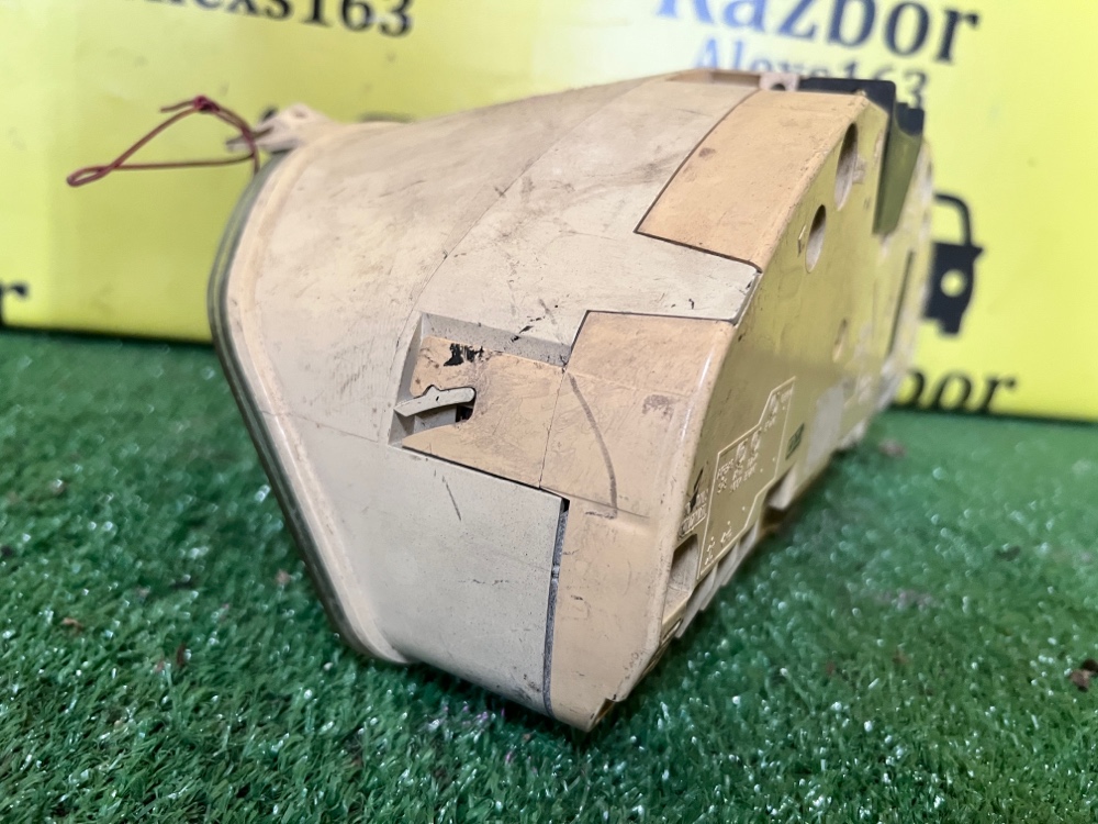 Щиток приборов BMW 8 1991 E31