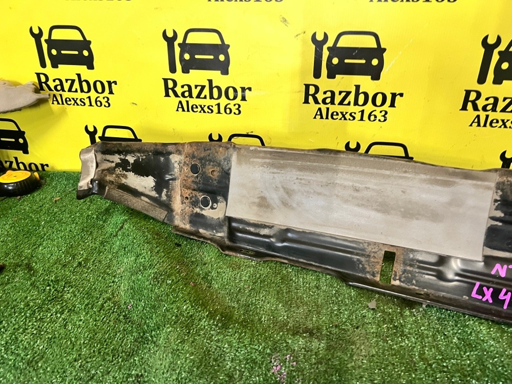 Усилитель бампера Lexus Lx 470 2005 J100