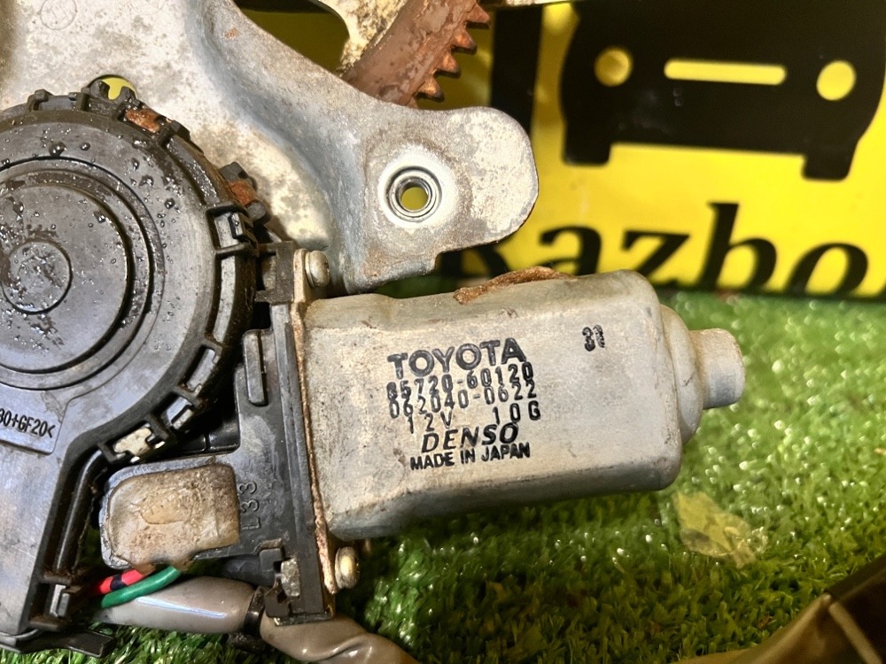 Стеклоподъемник Lexus Lx 470 2005 J100