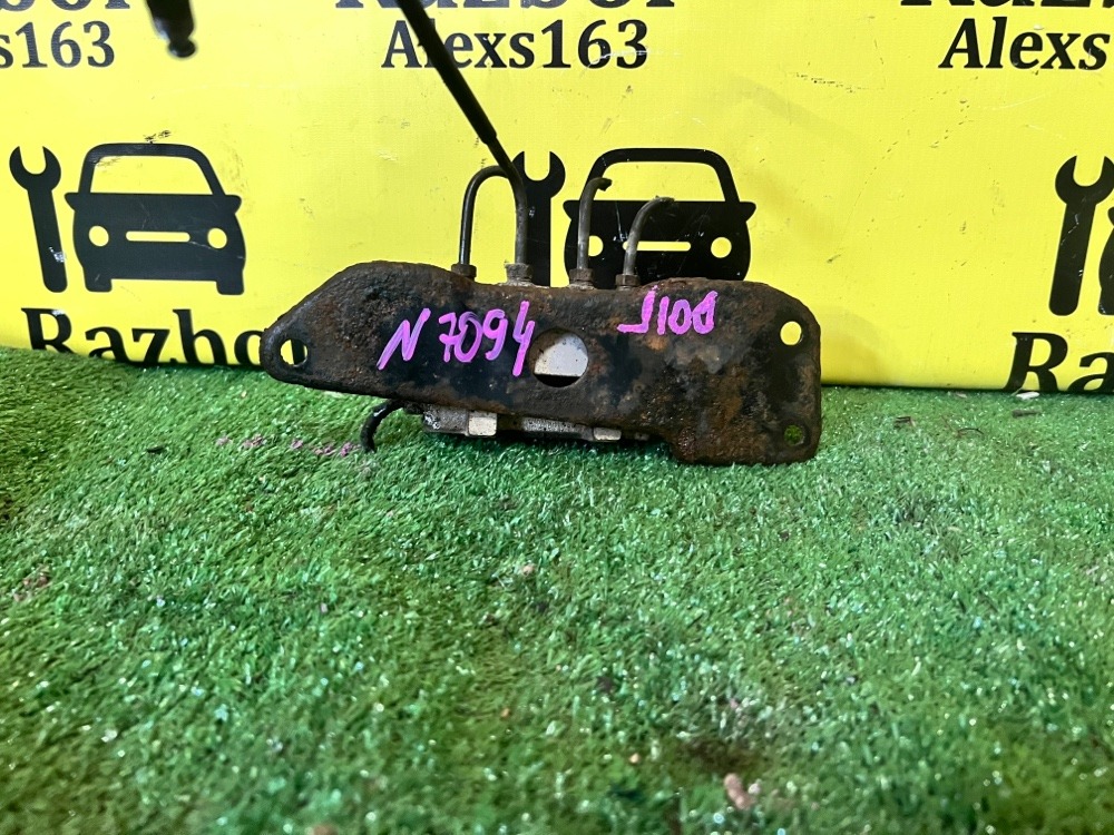 Блок клапанов гидроподвески Lexus Lx 470 2005 J100