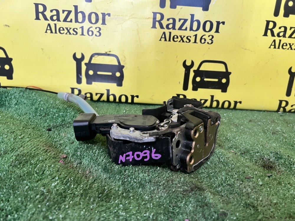 Замок двери Lexus Lx 470 2005 J100