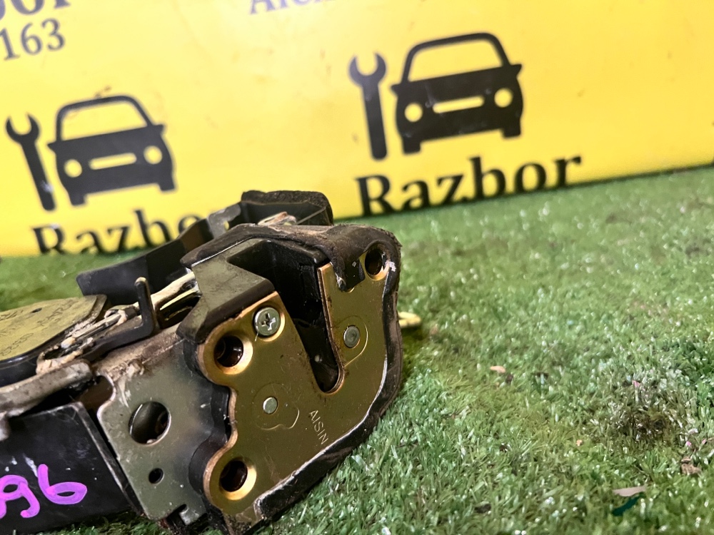 Замок двери Lexus Lx 470 2005 J100